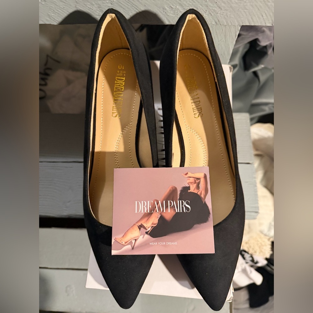 Moda Black Suede Pumps Sz 10 NEW